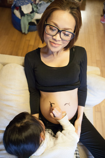 日本怀孕的母女