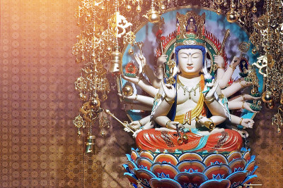 中国神的名字观音雕像在十手形式祈祷任何你需要的成功