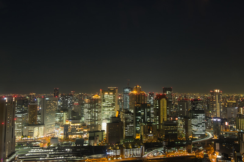 日本大阪梅田天空大厦鸟瞰图