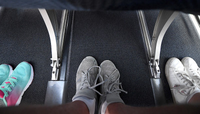 飞机内部空间。