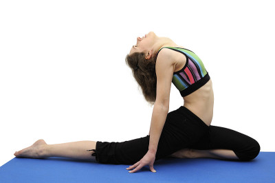Eka在Rajacapotasana