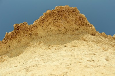 山由沙石自然形成