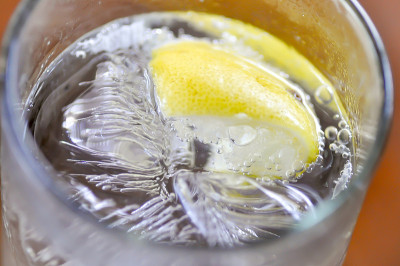 石灰苏打水