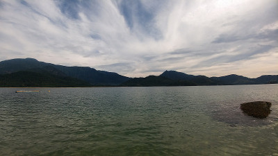 大海和阴天