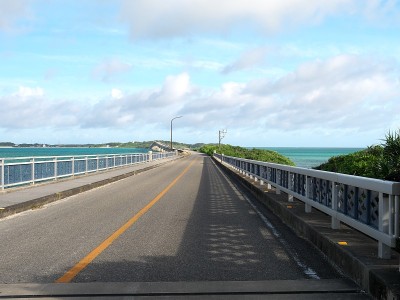 池沼桥，连接日本冲绳县宫古岛和池沼岛