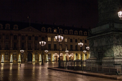 晚上在巴黎使用Vendôme