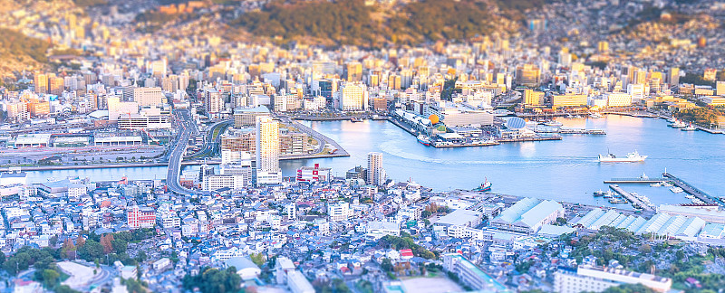 经营理念，从稻浅山看长崎黄昏的现代都市景观，新世界前三名夜景，鸟瞰，复制空间