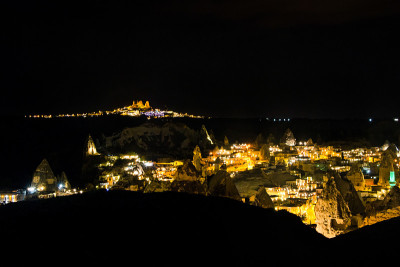 哥雷米卡帕多西亚的建筑夜景