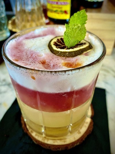纽约威士忌酸鸡尾酒