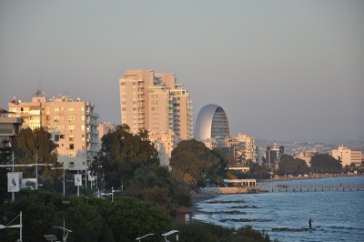 塞浦路斯利马索尔美丽的阿克蒂奥林匹克海滩