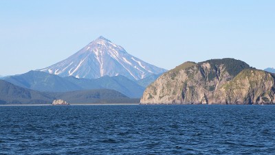 俄罗斯堪察加半岛的海岸线。