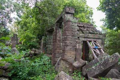 女Toap寺庙