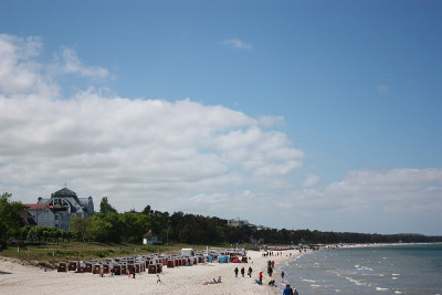 海滩散步，宾兹，Rügen岛，波罗的海海景海滩