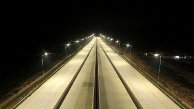 几何建设高速公路