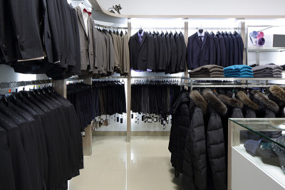 全新的布店内部