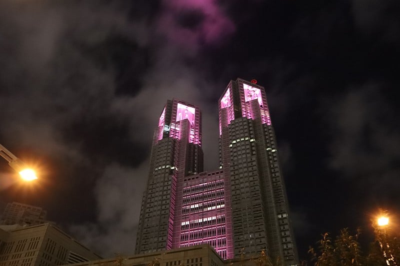 日本新宿的夜景