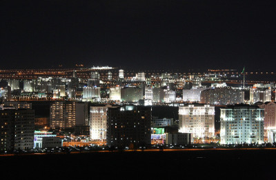 土库曼斯坦阿什哈巴德的夜景