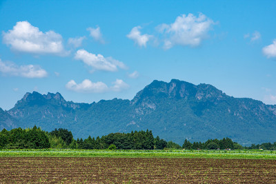 群马县富冈市Myogi山风景
