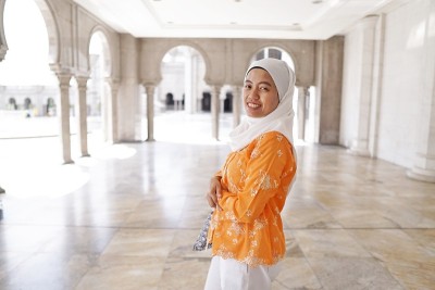 清真寺里的一位女士