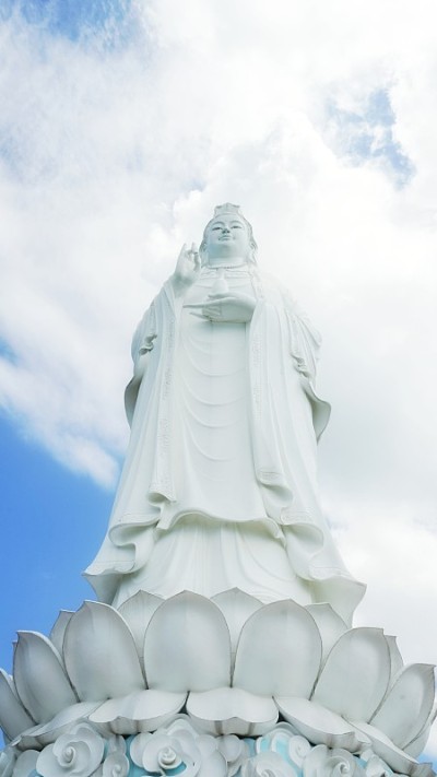 越南岘港市松特岛的林翁塔