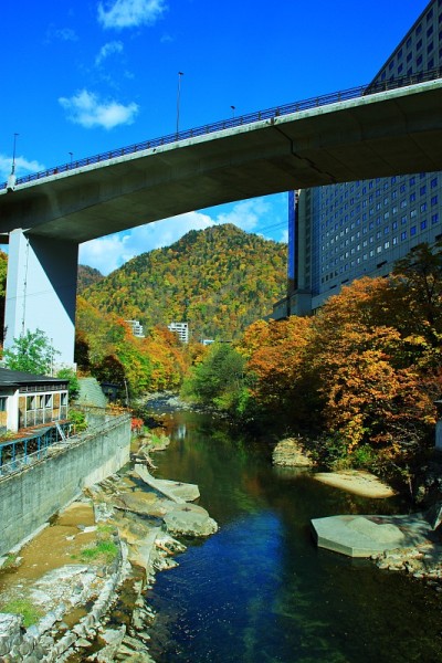 秋景北海道、札幌、中赞井温泉