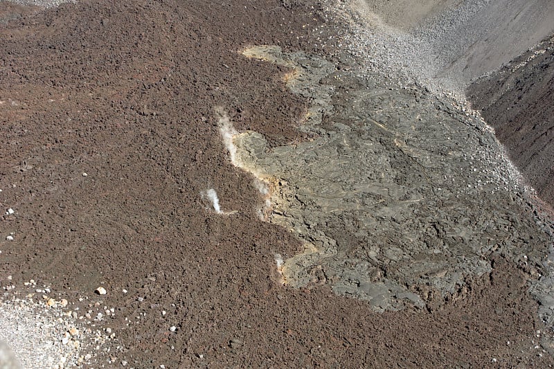 留尼旺火山坑-皮顿德拉福奈斯