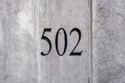 502号