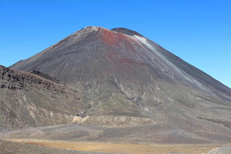 Mt Ngauruhoe。