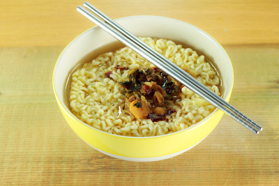 黄菜泡面