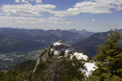 是鹰巢(Kehlsteinhaus)