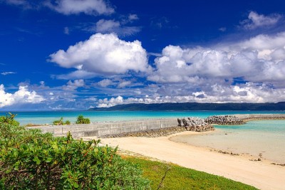 日本冲绳县的Hatoma岛夏日美景