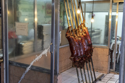 烤制猪肉——菲律宾著名的食物——Lechon