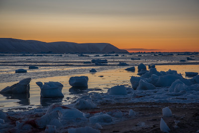 Qaanaaq (Thule)的日落