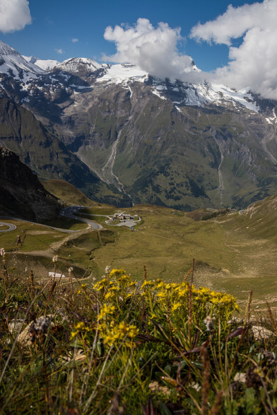 阿尔卑斯山的山路
