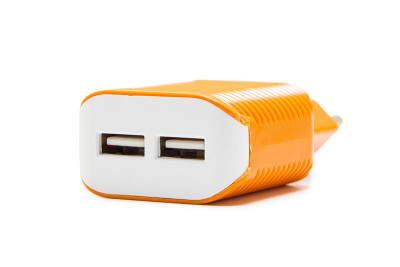 USB充电隔离白色