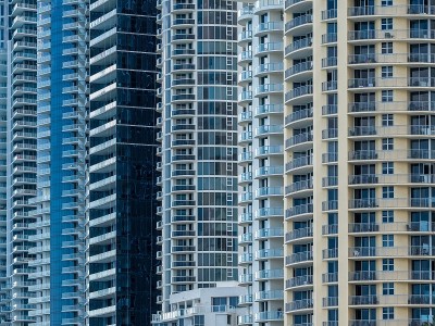 现代建筑、住宅或酒店的正面