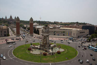 从巴塞罗那竞技场(旧斗牛场)往Montjuic，帕劳加泰罗尼亚艺术国家博物馆，令人惊叹的喷泉，威尼斯