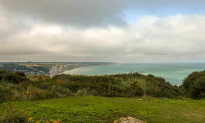 风景附近的Fecamp在英吉利海峡海岸在诺曼底，法国