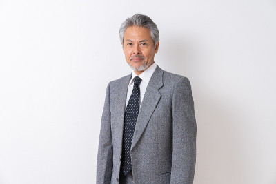 资深亚洲商人