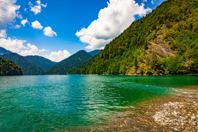 水景观。湖。美丽的景观