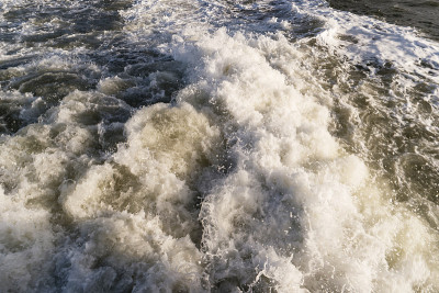 北海波涛汹涌的海水