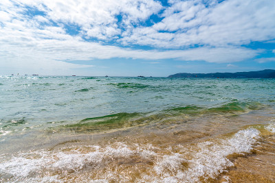 海南三亚湾岛自然风光
