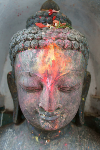 斯瓦扬布寺的佛祖