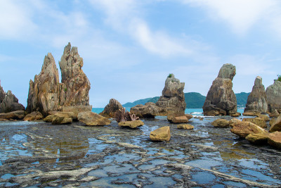 日本和歌山县桥椒岩