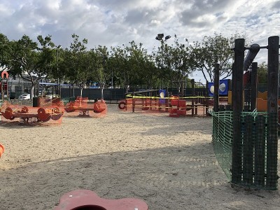 操场在冠状病毒隔离期间关闭