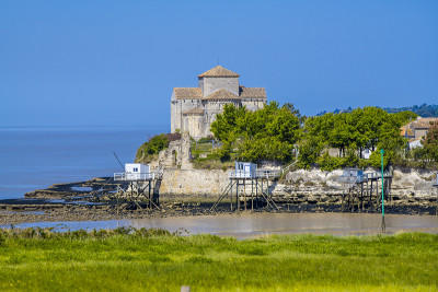 塔尔蒙特sur gironde，新阿基坦，圣拉德贡教堂，法国