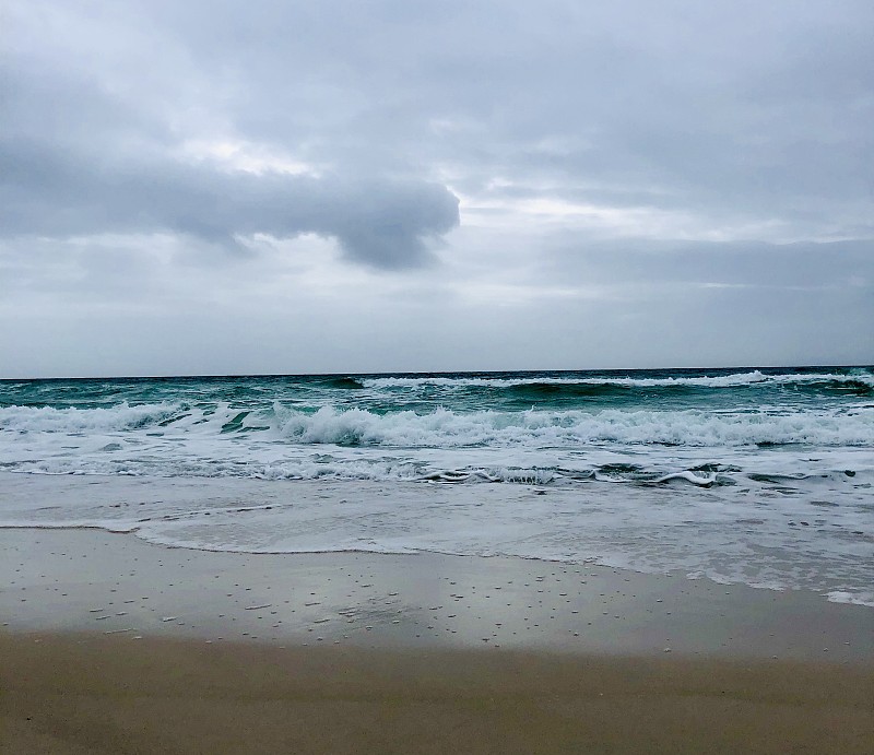 暴风雨的海湾