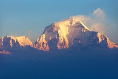 尼泊尔喜马拉雅山道拉吉里山潘山