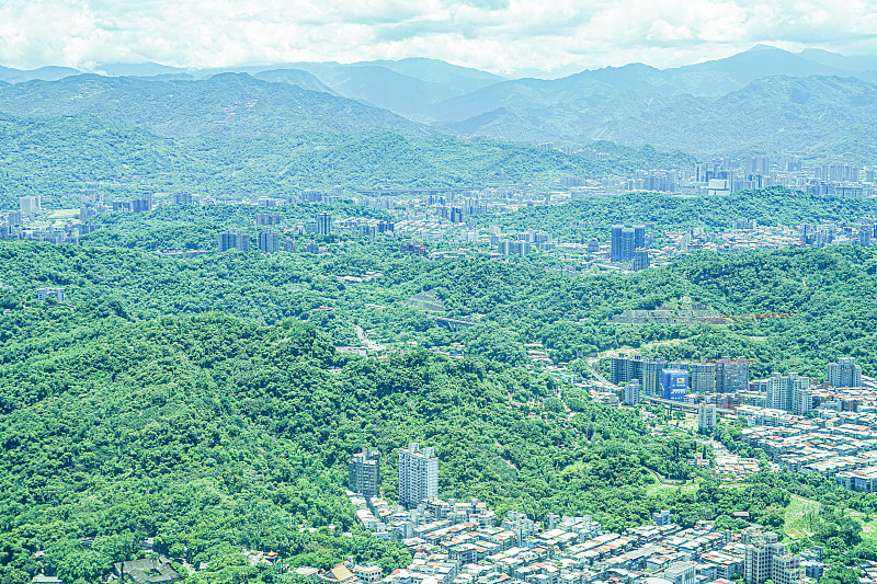 台北市容和蓝天一览无余