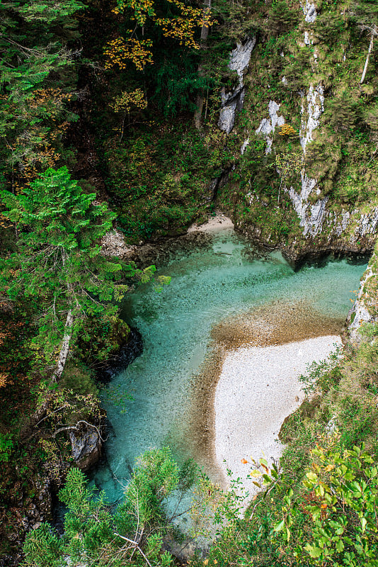 留塔斯克拉姆-野生峡谷与河流